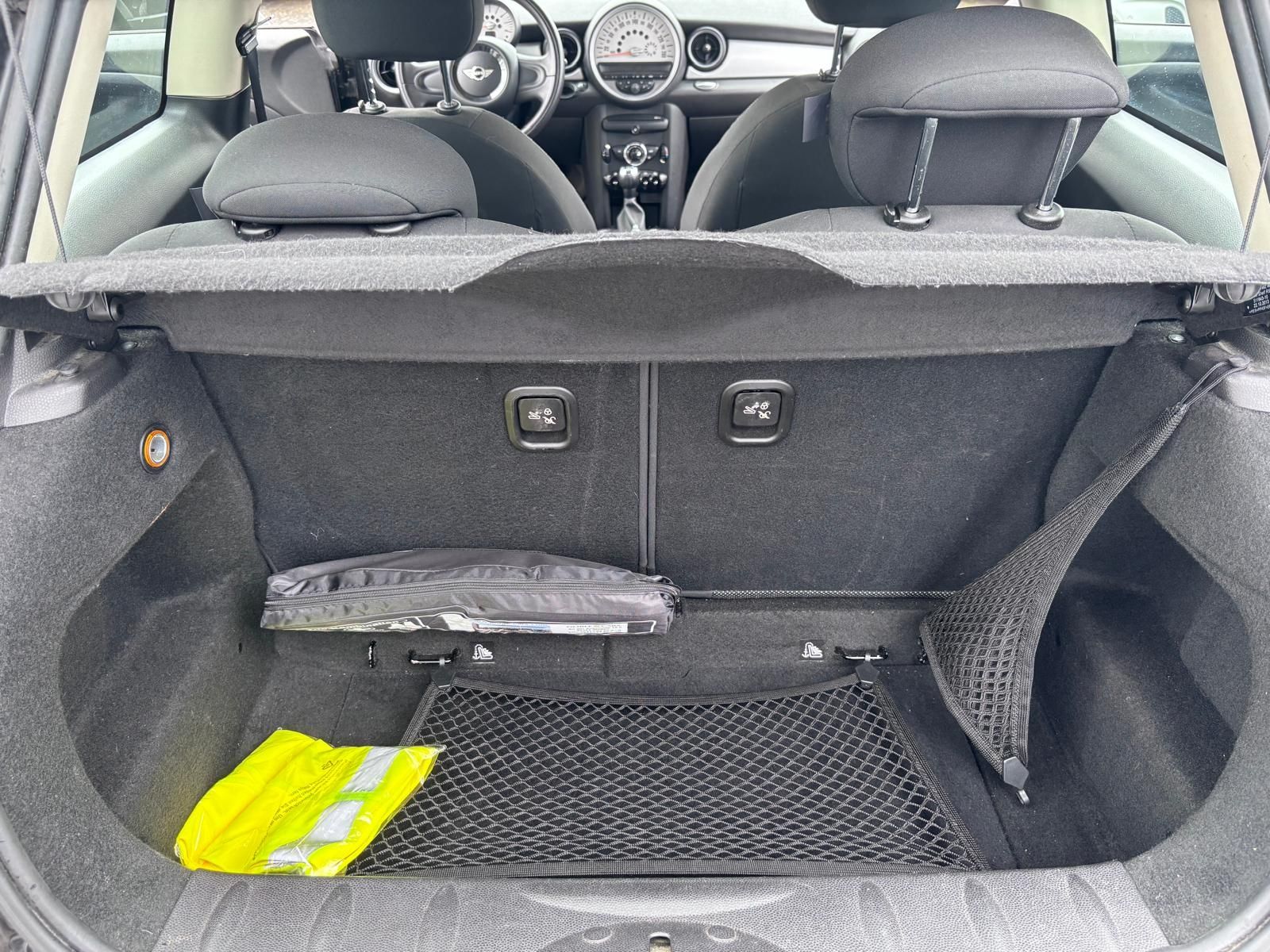 Fahrzeugabbildung MINI One Brick Lane KLIMA LED PDC 16"