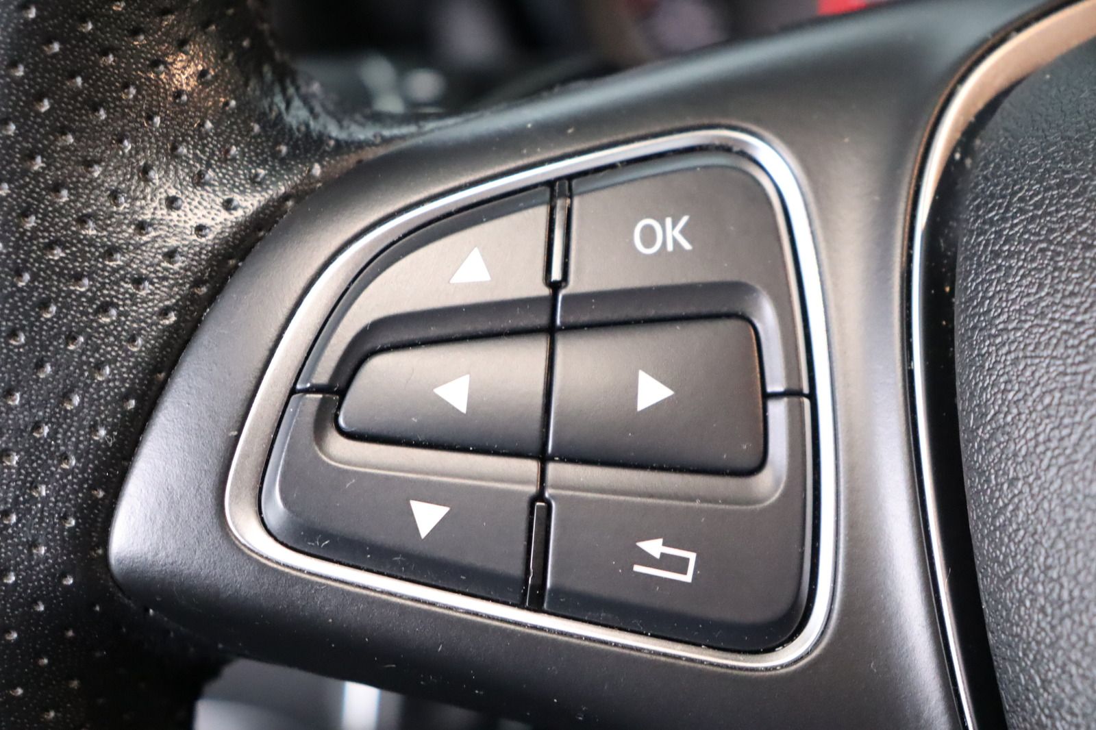 Fahrzeugabbildung Mercedes-Benz CLA 220 CDI Shooting Brake 4Matic