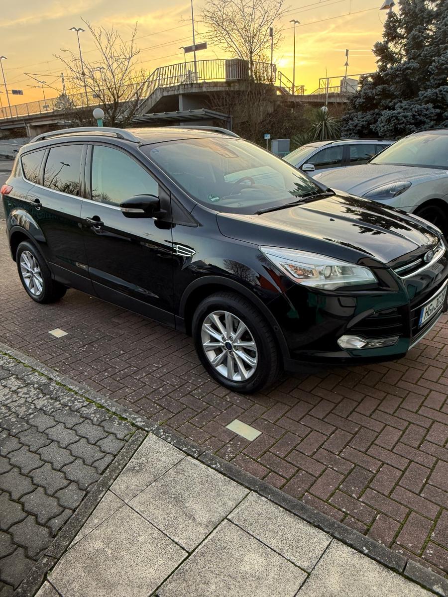 Ford Kuga 1,5 EcoBoost 4x4 134kW Titanium Autom.