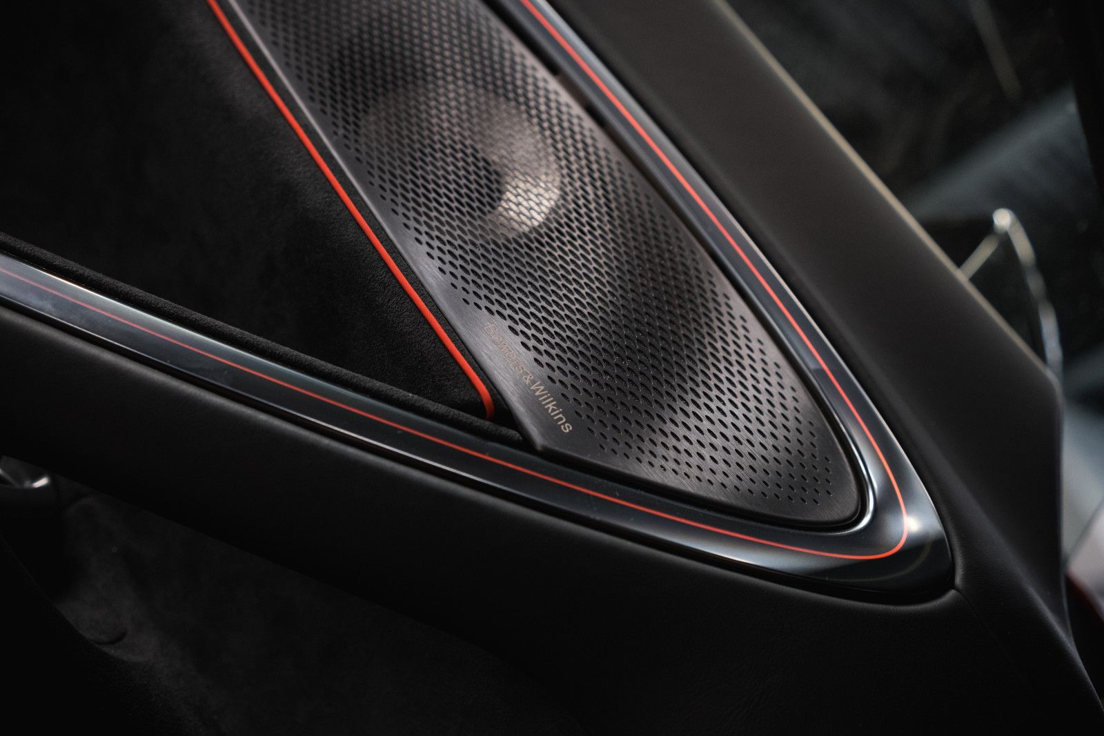 Fahrzeugabbildung McLaren Artura-Lift-Tech.Pack-Prac.Pack-B&W-Steuer!