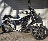 Suzuki SV 650 A Gladius - SUZUKI SV 650 A