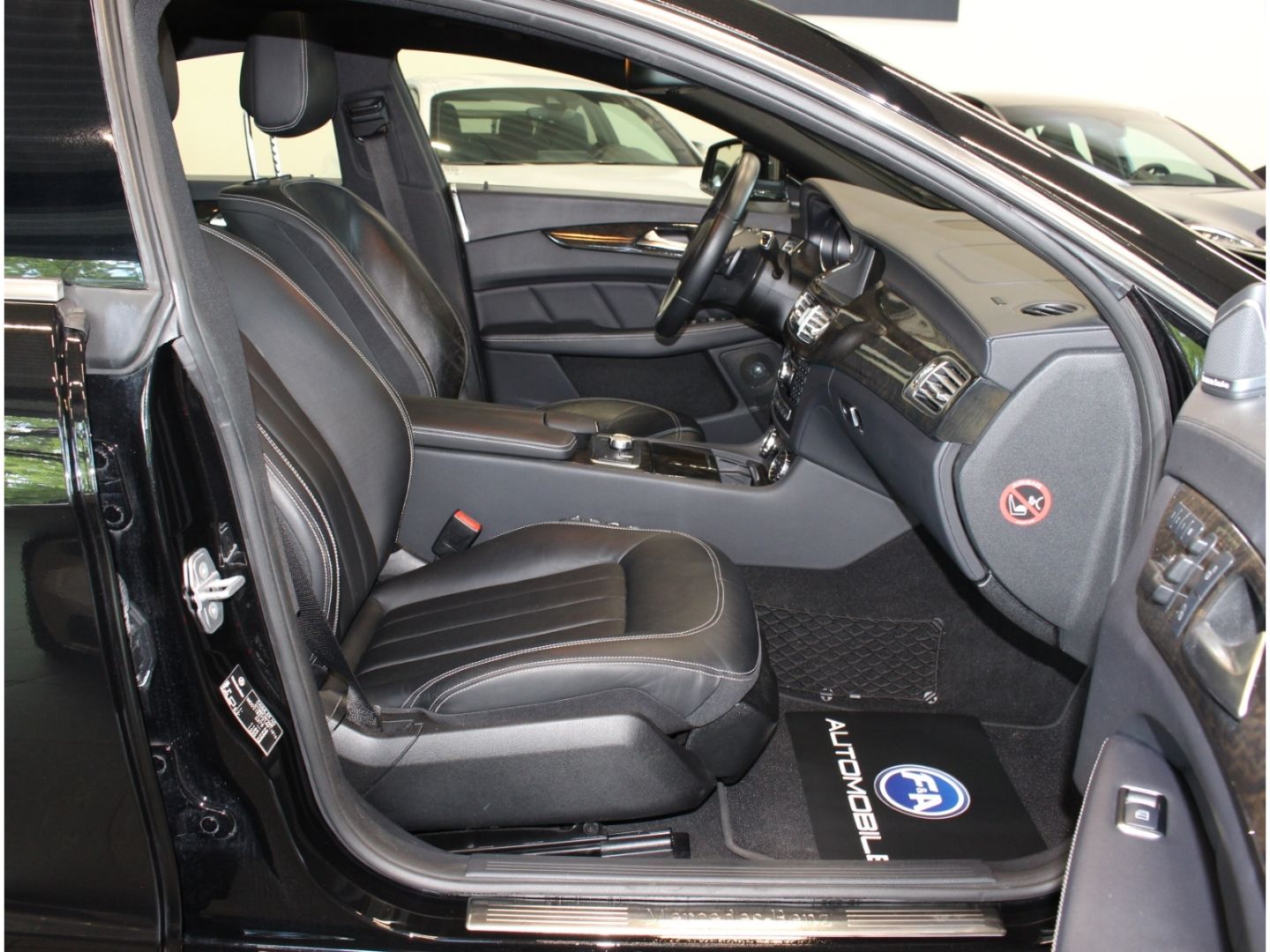 Fahrzeugabbildung Mercedes-Benz CLS 500 AMG Line 2.Hand*H&K*Bi Xenon*Airmatic
