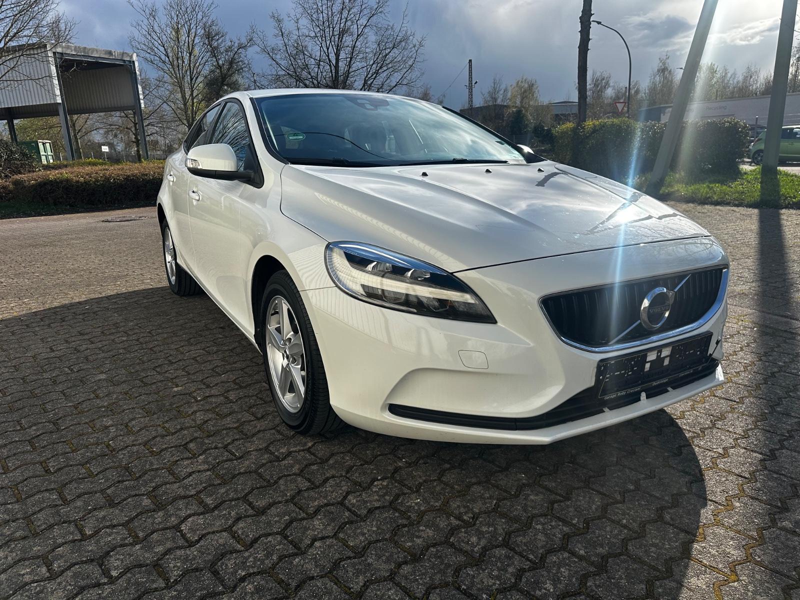 Volvo V40 Kinetic
