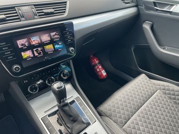 Skoda Superb Combi III 2.0 TDI DSG Ambition NAVI CAM