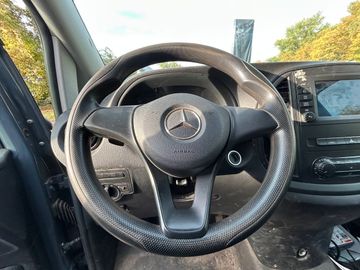 Mercedes eVito - 5