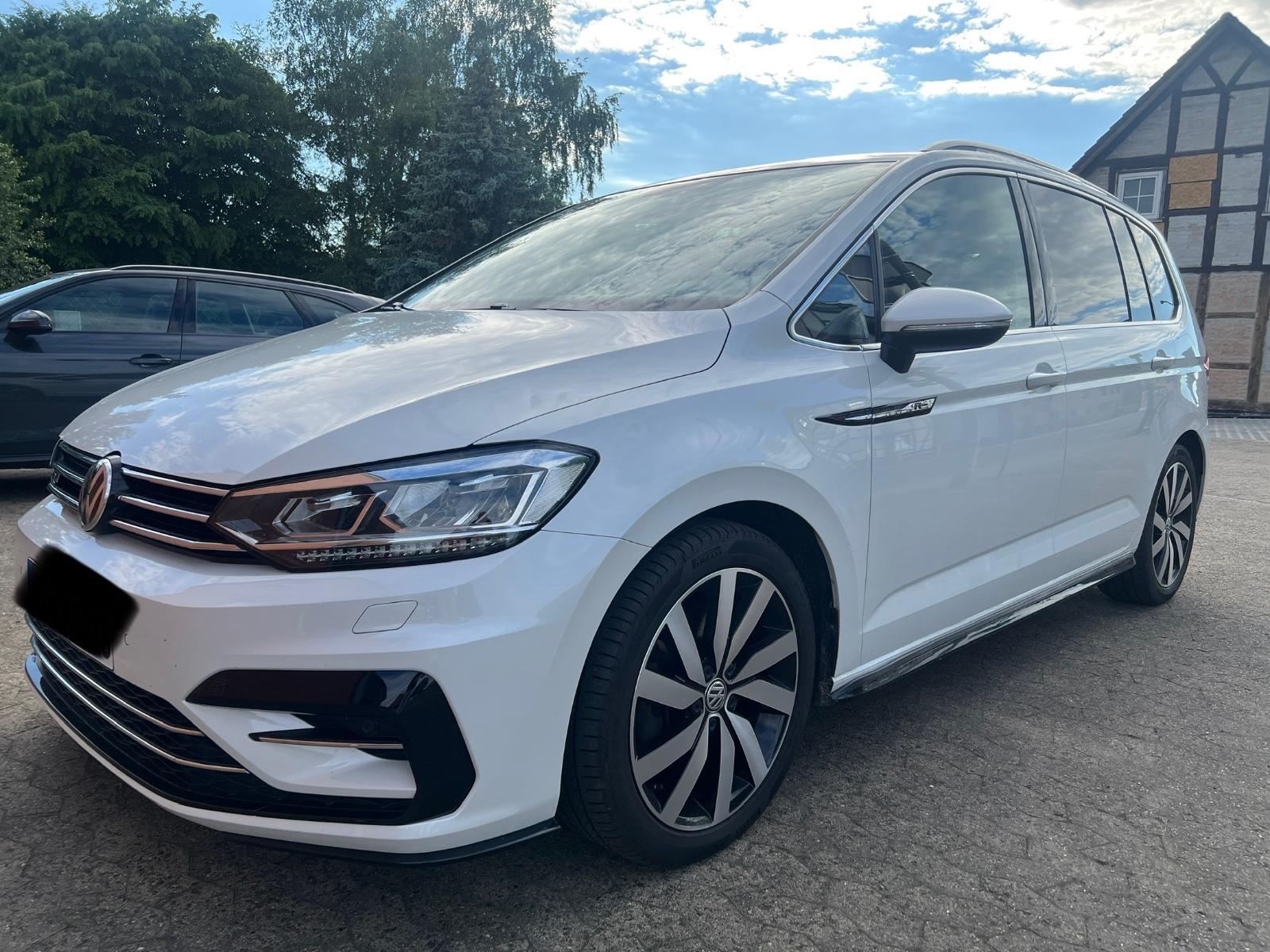 Volkswagen Touran Highline*7Sitze*LED*R-Line