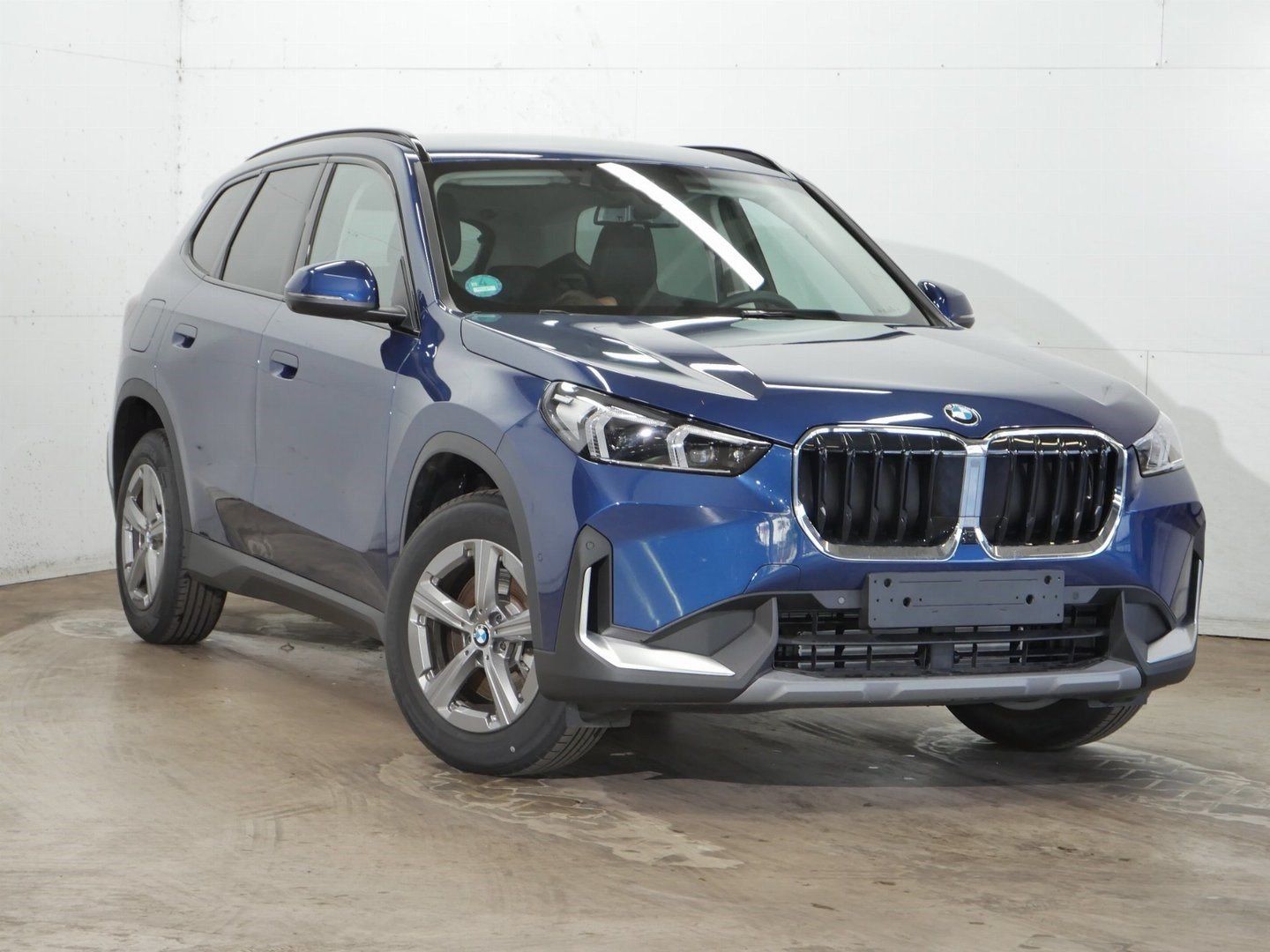 BMW X1 sDrive20i ACC 360° AHK HUD 1,99% foto 3