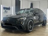 Mercedes-Benz AMG GLC 63 S°NIGHT PACKET°TÜV NEU*360°HUD°NAVI° - Mercedes-Benz GLC 63 AMG: Schwarz