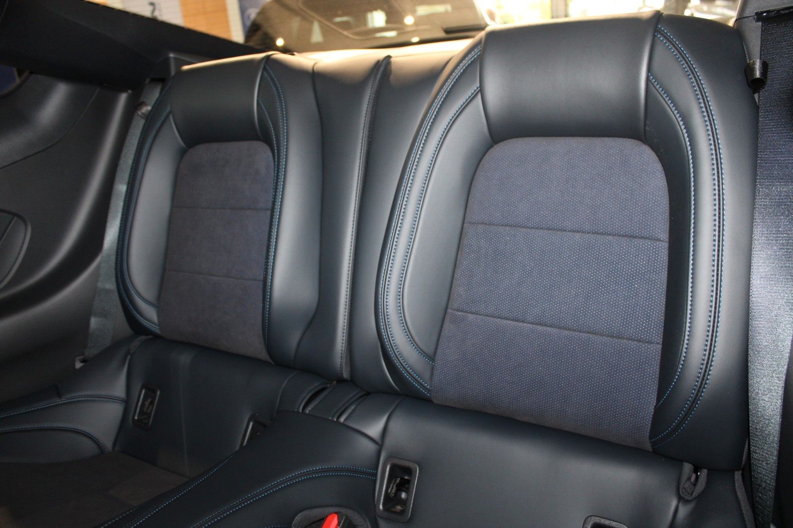 Fahrzeugabbildung Ford Mustang 5.0 TiVCT V8 Dark Horse SOFORT LIEFERBAR