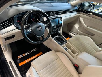 MYAUTOCENTER – Gebraucht- und Jahreswagen mit Werkstattservice in Pfaffenhofen Volkswagen Passat Highline *4Motion*Massage*AHK*LED*Keyless