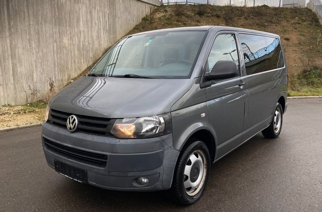 Volkswagen T5 Transporter 2.0 TDI  Bus Caravelle