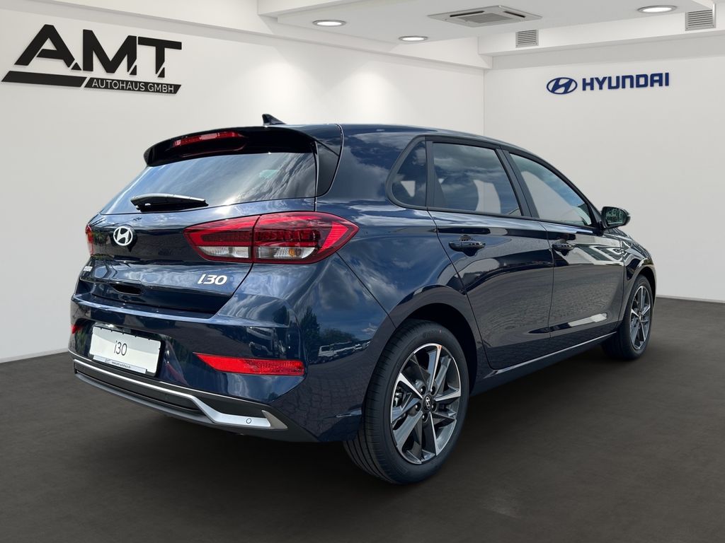 HYUNDAI i30 1.6 T-GDI Trend LED Navi USB Kamera PTS SHZ