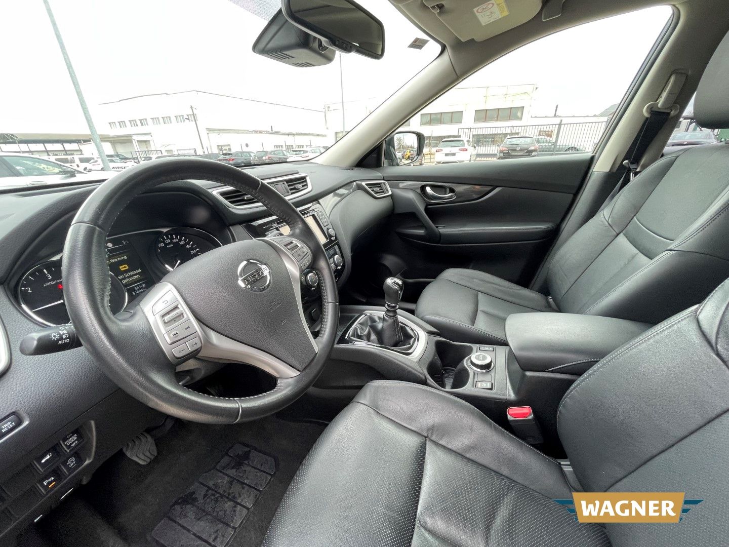 Fahrzeugabbildung Nissan X-Trail Tekna 4x4 1.6 dCi Panoramadach
