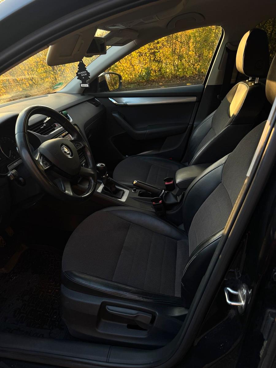 Skoda Octavia 2014 — фото 11