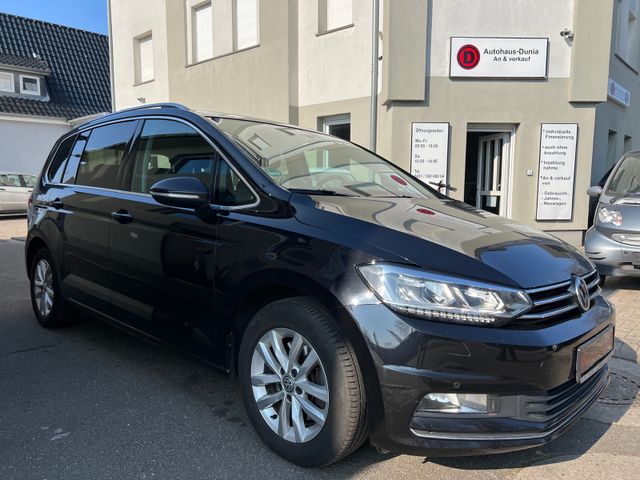 Volkswagen Touran Highline Navi Massage Alcantara PDC 7sitz