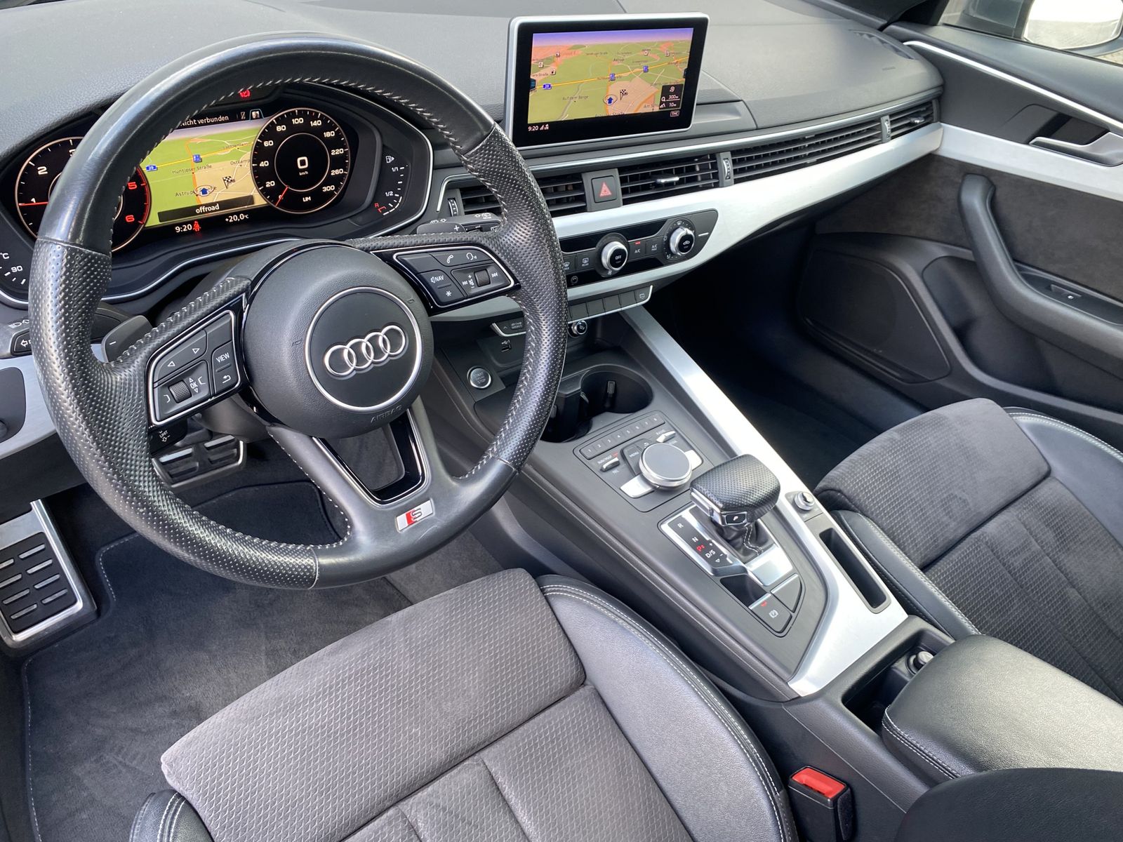 Fahrzeugabbildung Audi A4 Avant 2.0 TDI S-Line NAV+XEN+DIGDISPLAY+18ZO