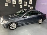 Mercedes-Benz E 200 CGI BlueEfficiency Lim./2Hand/Navi/ SItzh. - Mercedes-Benz E 200 in Duisburg