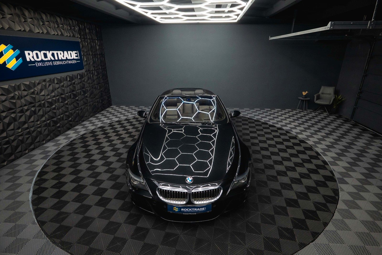 Fahrzeugabbildung BMW M6 Cabrio 5.0 V10 SMG Carbon *Head Up*Bi-Xenon*