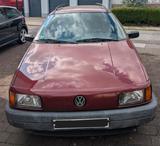 Volkswagen PASSAT VARIANT - gebrauchte VW Passat aus dem Jahr 1992