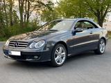Mercedes-Benz CLK 500 sehr guter Zustand - graue Mercedes-Benz CLK-Klasse