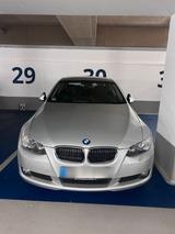 BMW E92 Coupé 330i mit nur 71000km Lauflei... - BMW 330 aus 2007: Coupe