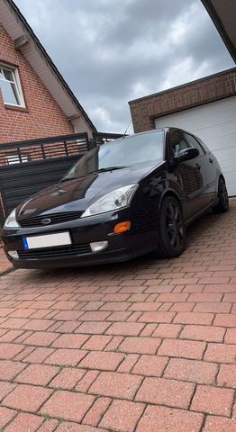 Ford Focus 1.6 Ghia