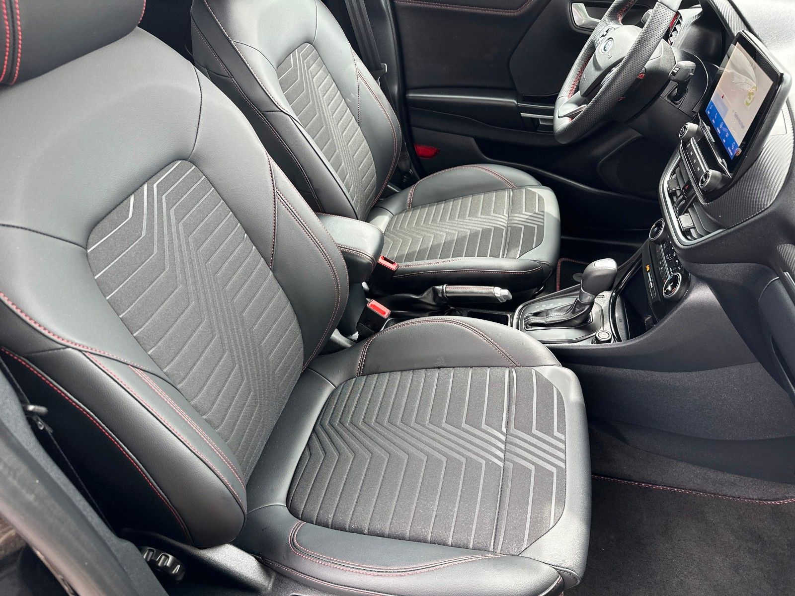 Fahrzeugabbildung Ford Puma ST-Line X Assistenz-&Winter-Paket, LED