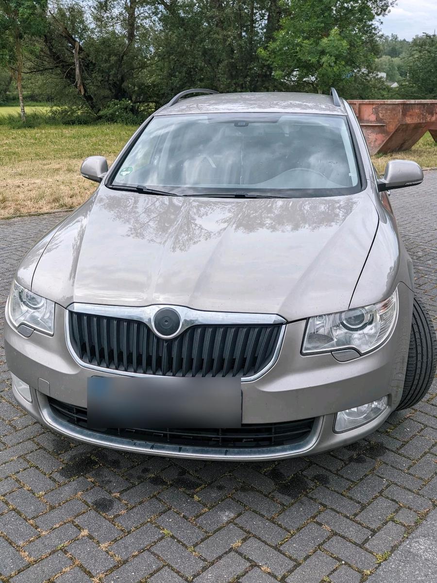 Skoda Superb, 2012