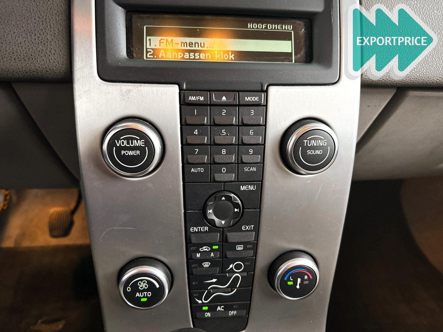 Volvo V50 2008 — photo 18
