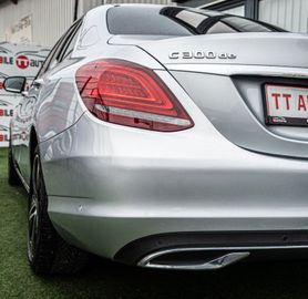 Fahrzeugabbildung Mercedes-Benz C 300de 9G-TRONIC AVANTGARDE LED|KAMERA|KEYLES
