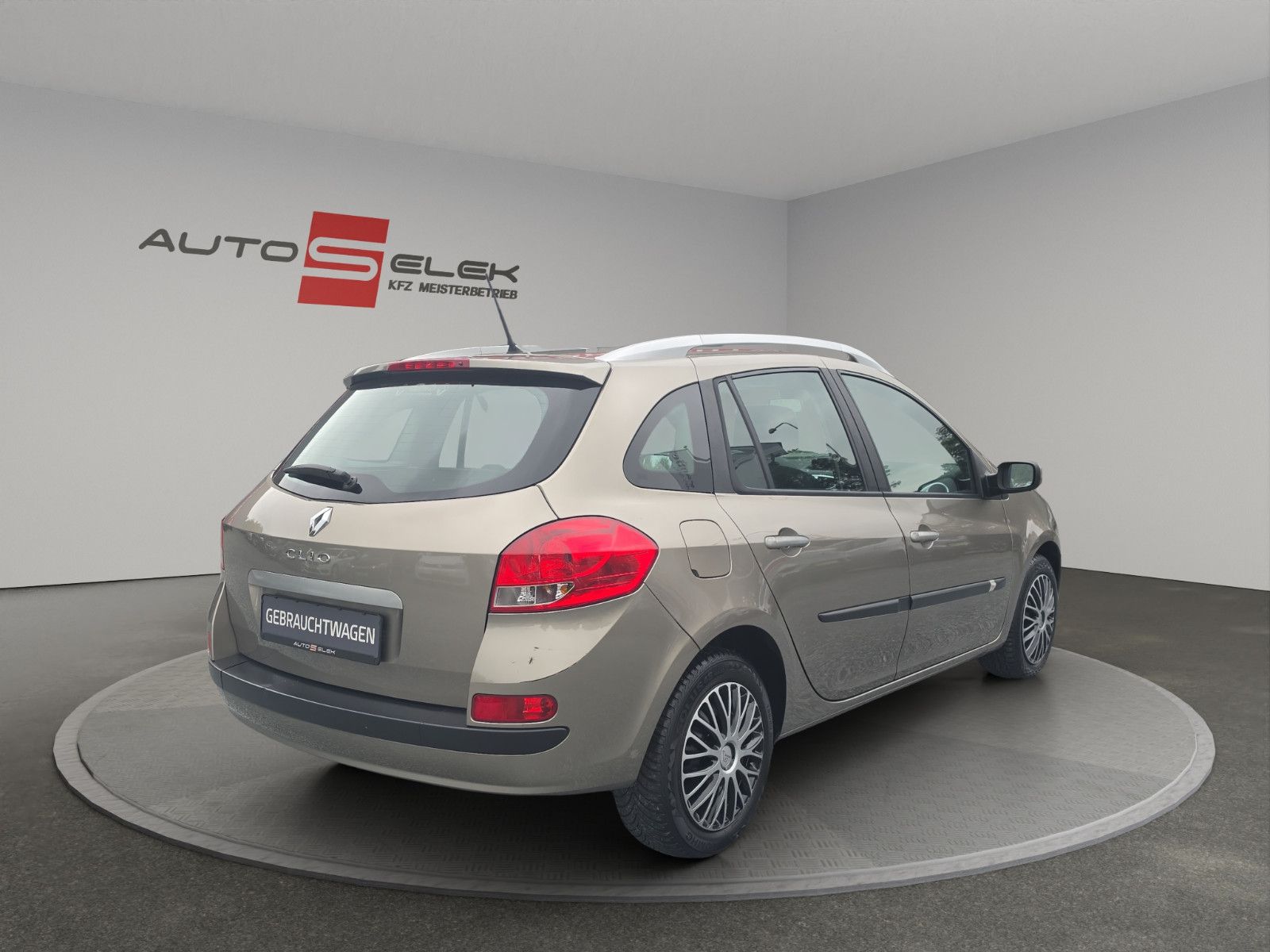 Fahrzeugabbildung Renault Clio Grandtour Edition Dynamique Tüv Service Neu