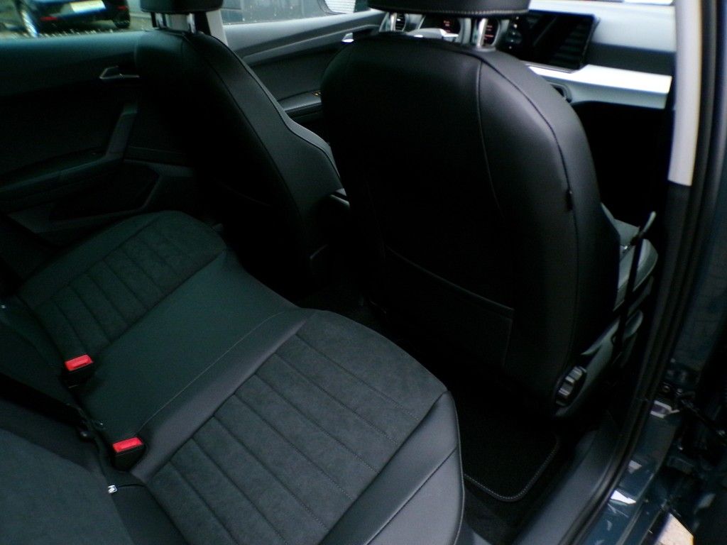 Fahrzeugabbildung SEAT ARONA 1,0 TSI Road Edition