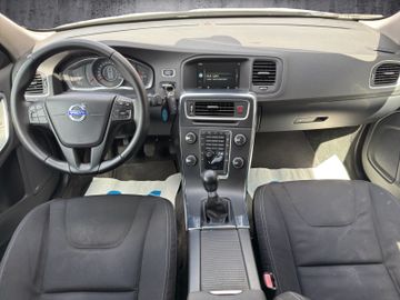 Volvo S60 D5  Lim. Momentum*PDC*TEMPOMAT*LED*EURO 5