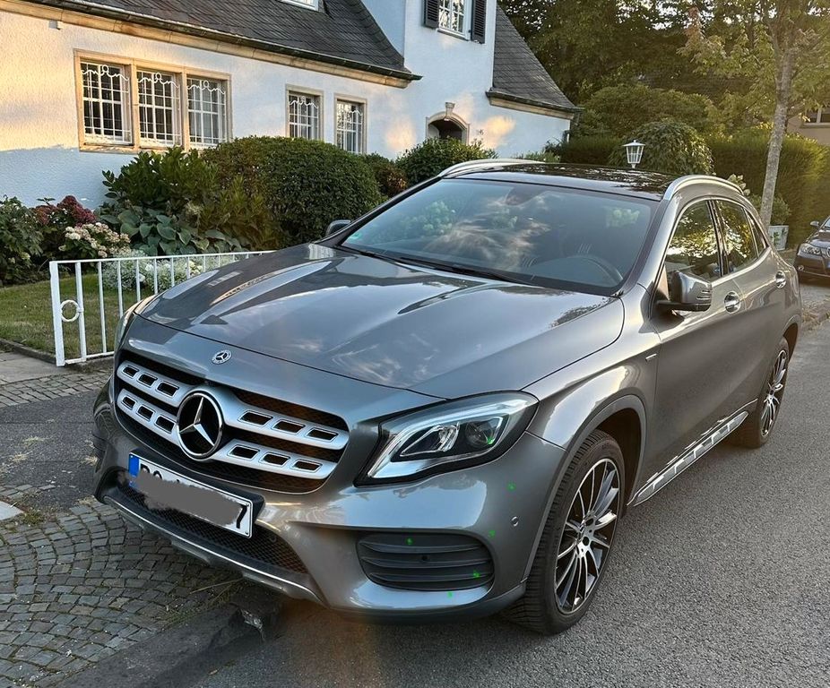 Image of Mercedes-Benz GLA 200