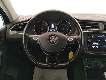 Volkswagen Tiguan - 12