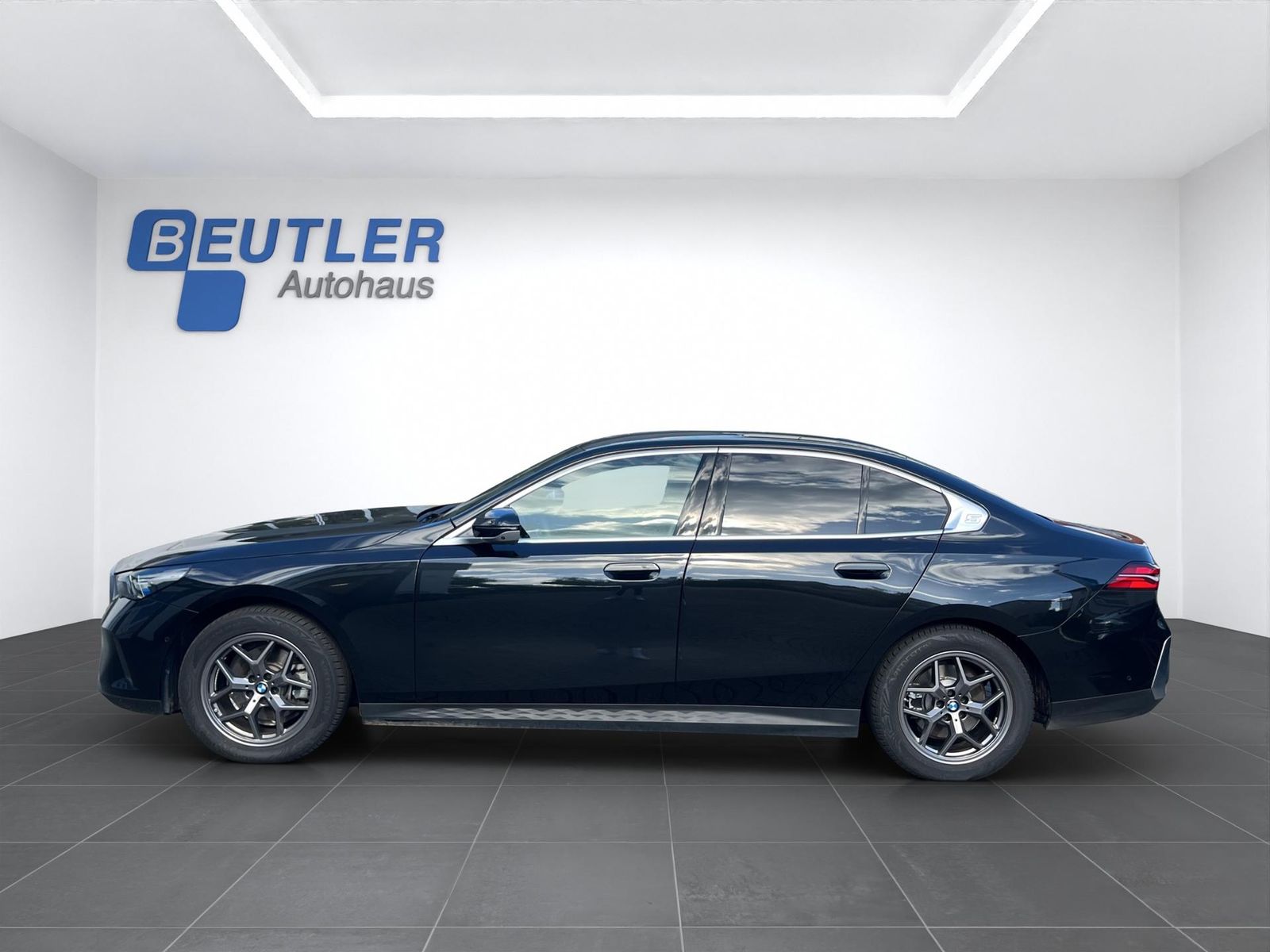 BMW 520i Limousine aLED eSitze 360°Kam HUD foto 2