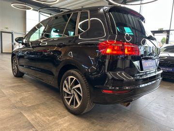 Volkswagen Golf *1-Hand*ACC*2-ZONEN*NAV*SitzHZ*