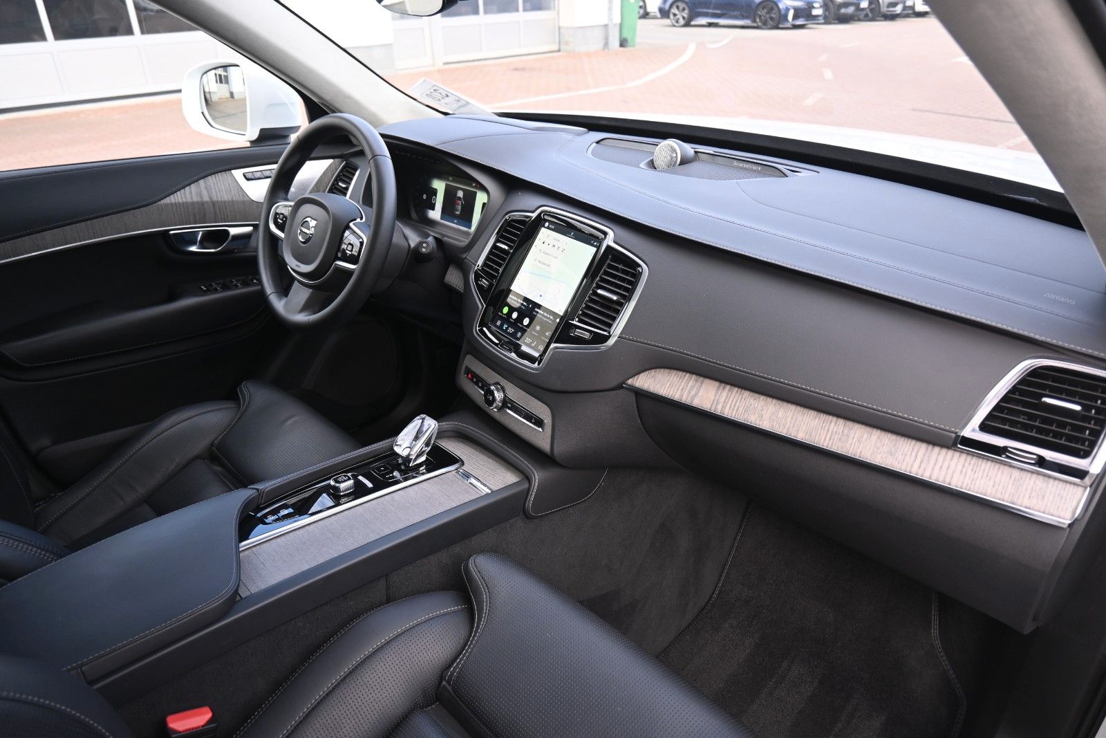 Fahrzeugabbildung Volvo XC90 T8 AWD Ultimate Bright Recharge*PANO*B&W*