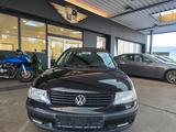 Volkswagen Passat Variant 1.8 T Highline Variant - Volkswagen Passat Variant aus 2000
