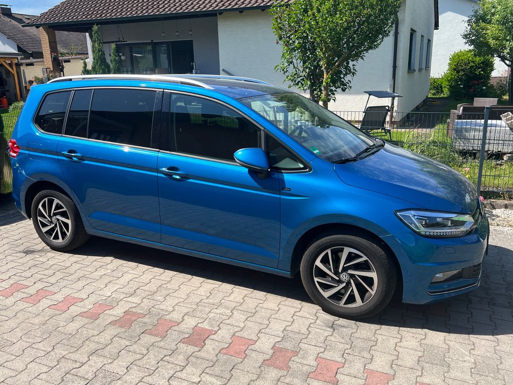 Image of Volkswagen Touran