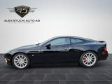 Aston Martin Vanquish S  - schwarze Aston Martin Vanquish