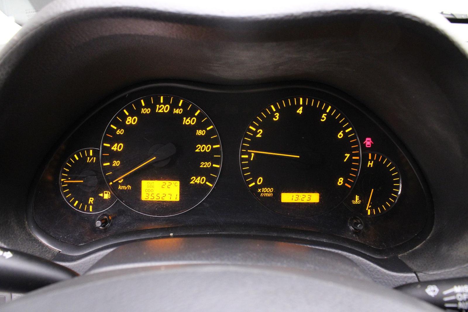 Toyota Avensis 2005 — фото 22