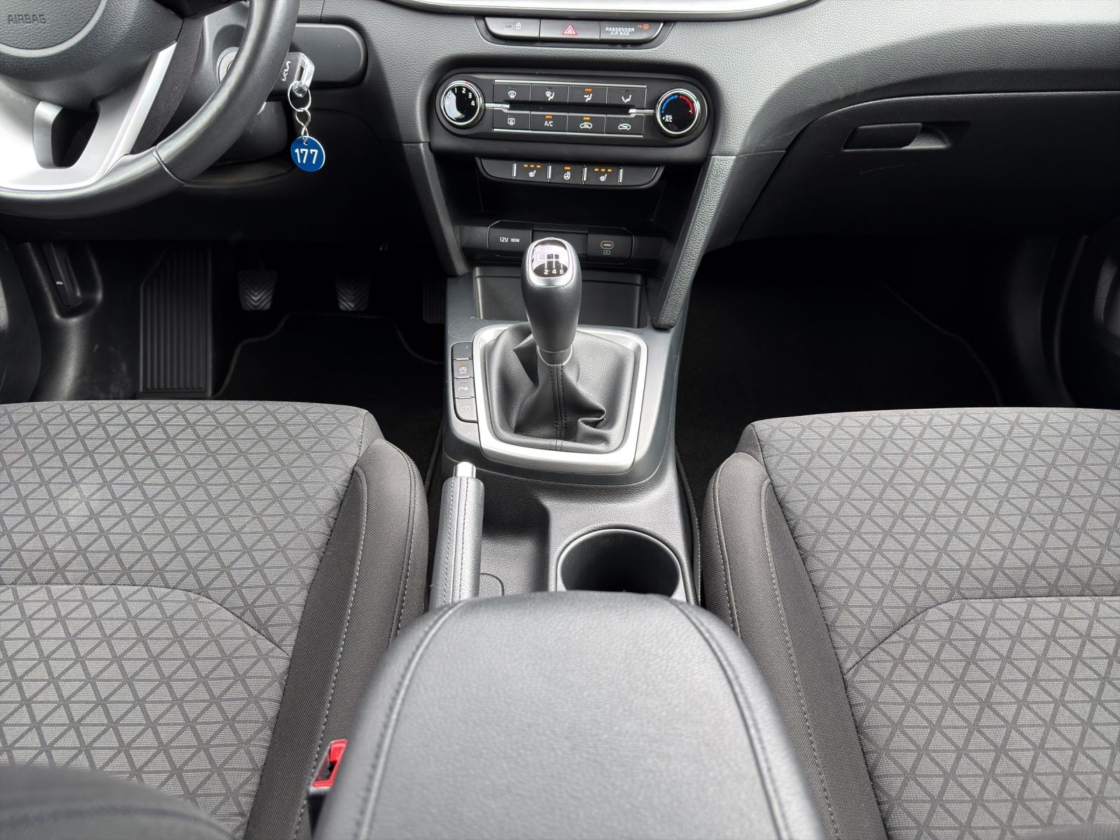 Kia Ceed 1.0 T-GDi Edition 7 KAMERA/SHZ/DAB