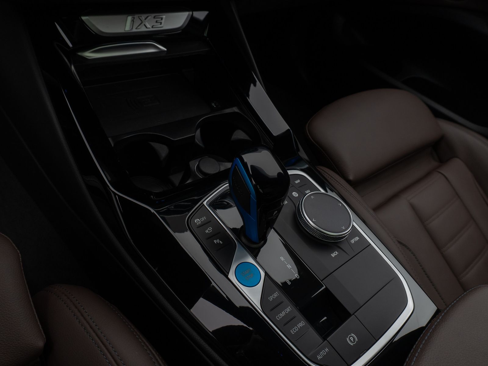 Fahrzeugabbildung BMW iX3 Impressive MSport Panorama Laser 360°HUD H/K