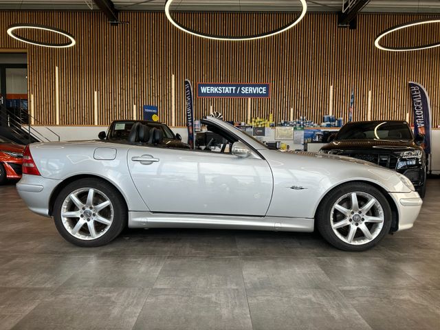 MYAUTOCENTER – Gebraucht- und Jahreswagen mit Werkstattservice in Pfaffenhofen Mercedes-Benz SLK 230 Kompressor ""1.HAND*KLIMA*LEDER*SZHZ*