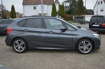 BMW 2 Active Tourer  220 i M Sport Steptronic Leder