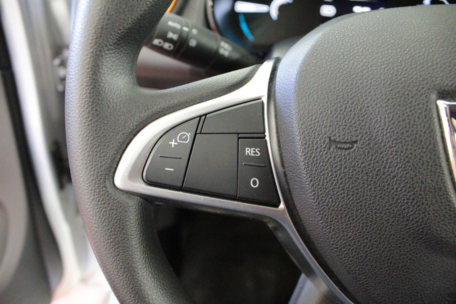 Fahrzeugabbildung Dacia Spring 45 Electric Comfort *Look Paket
