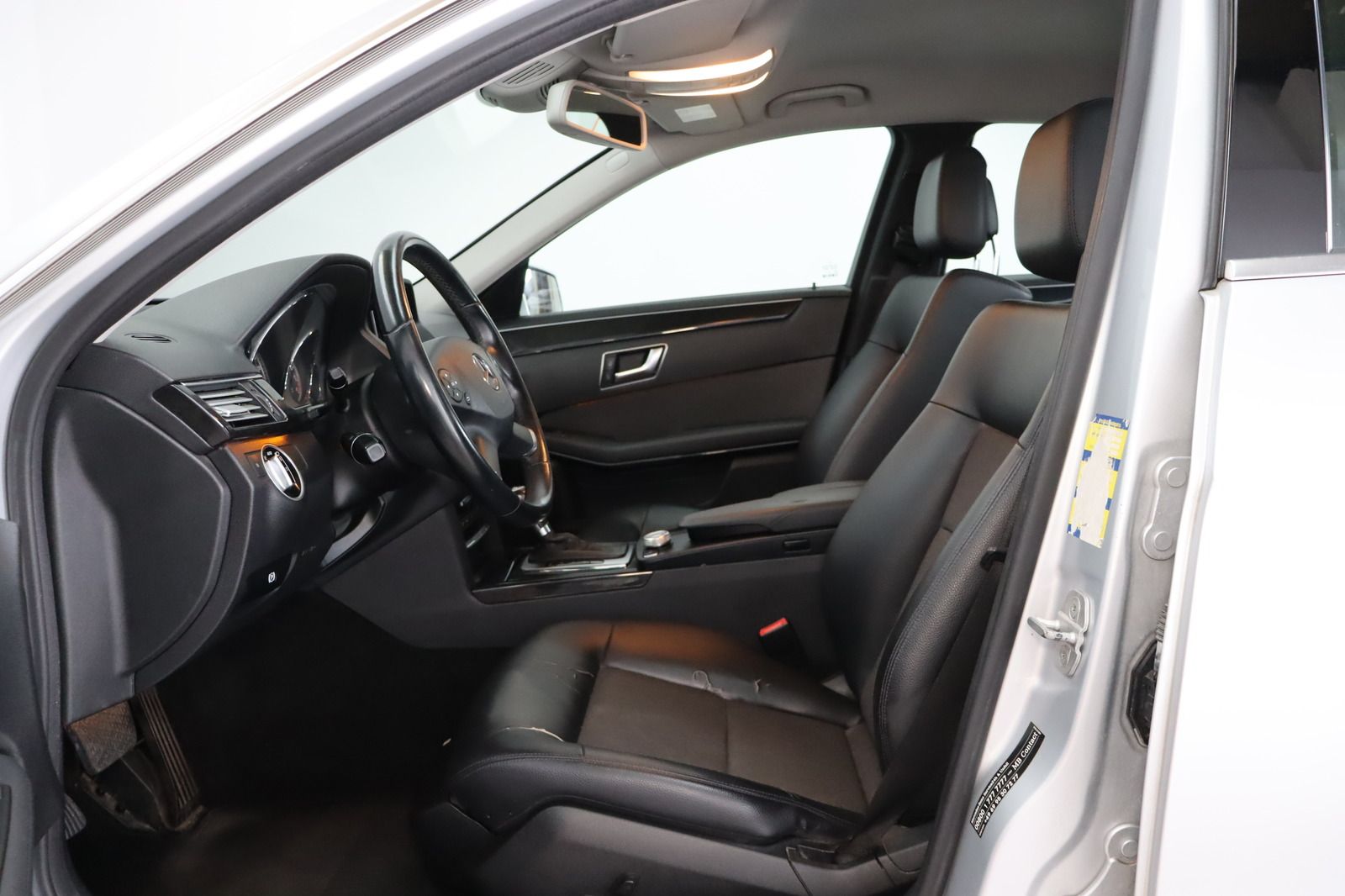 Fahrzeugabbildung Mercedes-Benz E 200 AVANTGARDE * Xenon * HU/AU 07.26