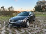 Audi A3 8P 2.0 FSI - Audi A3 aus 2003: 8p
