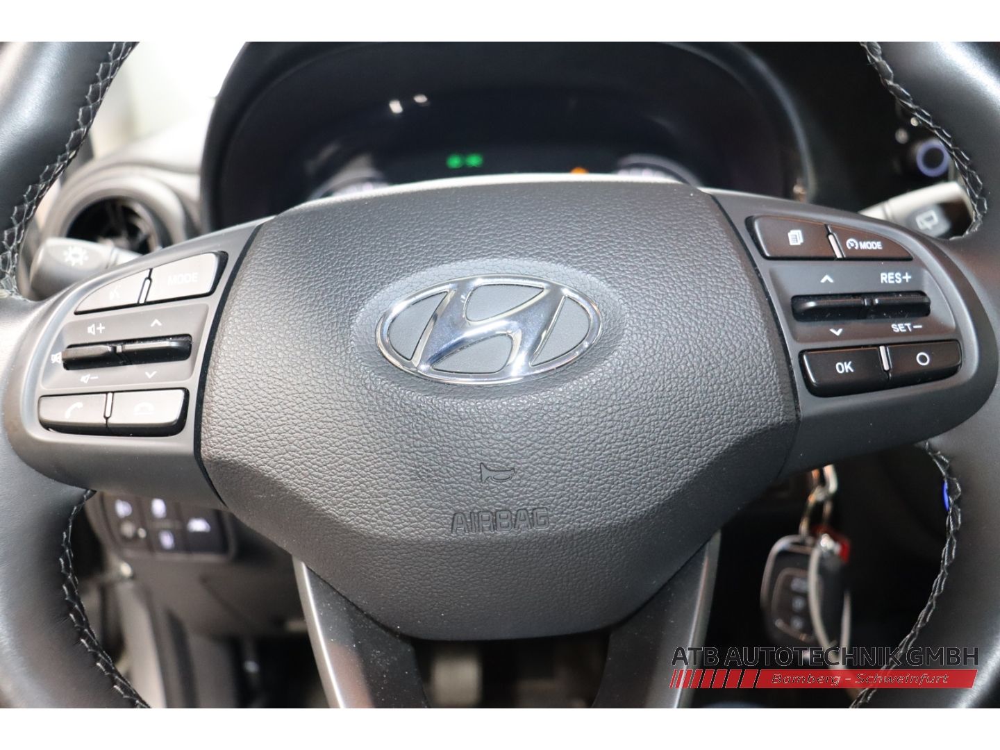 Fahrzeugabbildung Hyundai i10 Trend 1.2l PDC SHZ LenkradHZG Klima Apple Ca